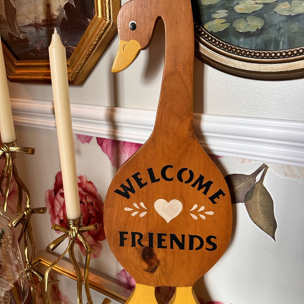 Wooden Duck Wall Welcome Sign - Brown & Yellow